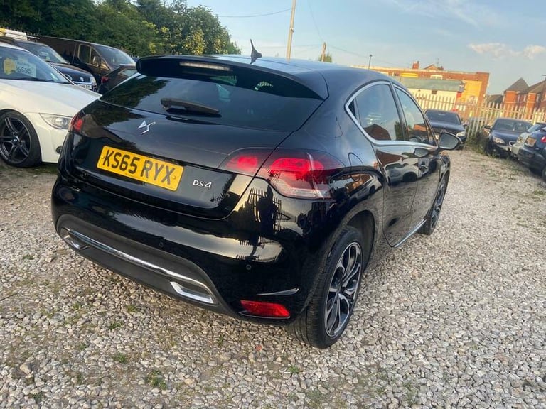 2015 DS Automobiles DS 4 BLUEHDI PRESTIGE S/S HATCHBACK Diesel Manual