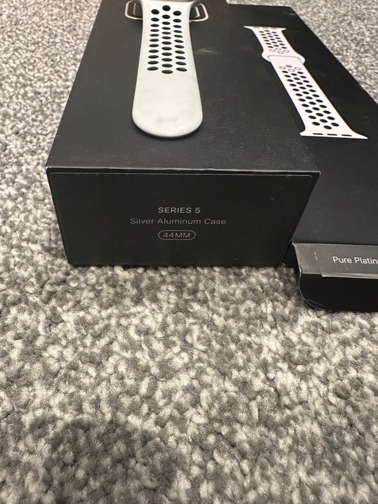Nike Apple Watch Series 5 44mm WIFI