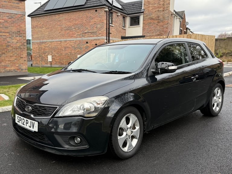 Kia, PRO CEED, Hatchback, 2013, Manual, 1582 (cc), 3 doors