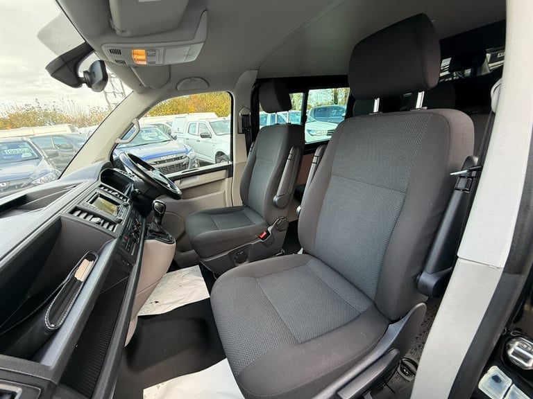 2018 Volkswagen Transporter TDI T30 BlueMotion Tech Highline Kombi DSG 150 VW T6 CREW VAN Combi V...
