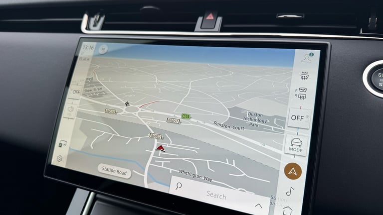 2025 Land Rover Range Rover Evoque 2.0 D200 Dynamic SE 5dr Auto Diesel Hatchback Hatchback Diesel...