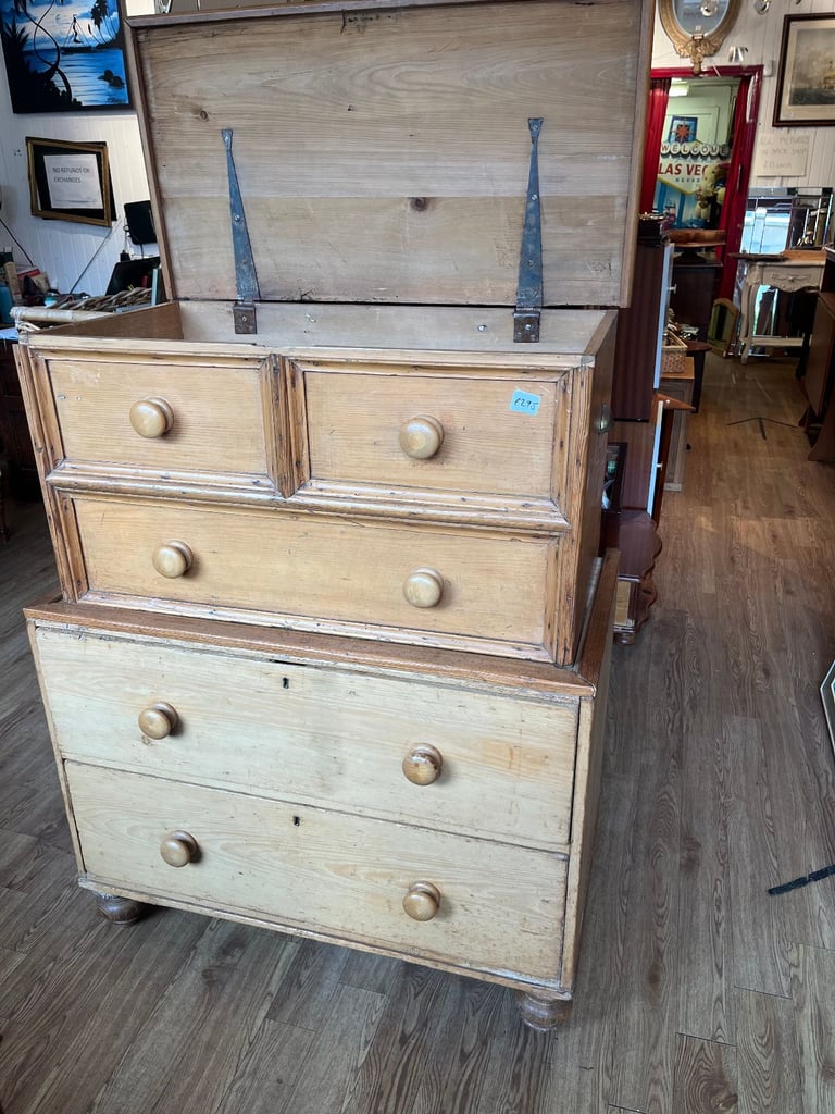 image for Unusual Chest on Chest(Mule Chest) , it is a chest on top , with 2 drawers at base .
