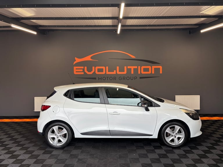 2016 Renault Clio 1.2 16V Play 5dr HATCHBACK Petrol Manual