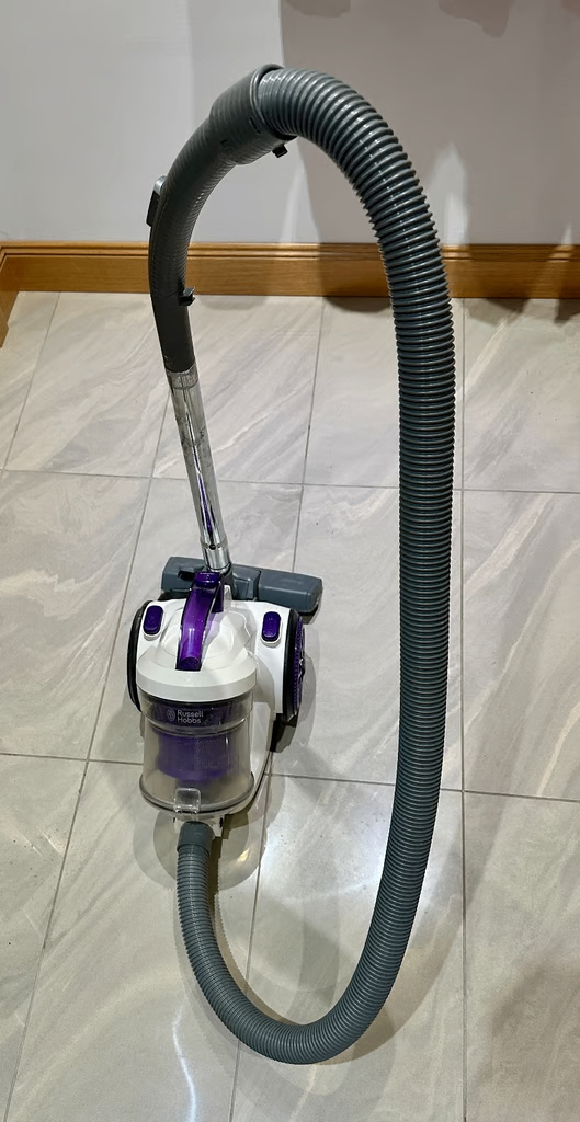 image for Russell Hobbs  Bagless Cylinder Vacuum Cleaner 900w White & Purple