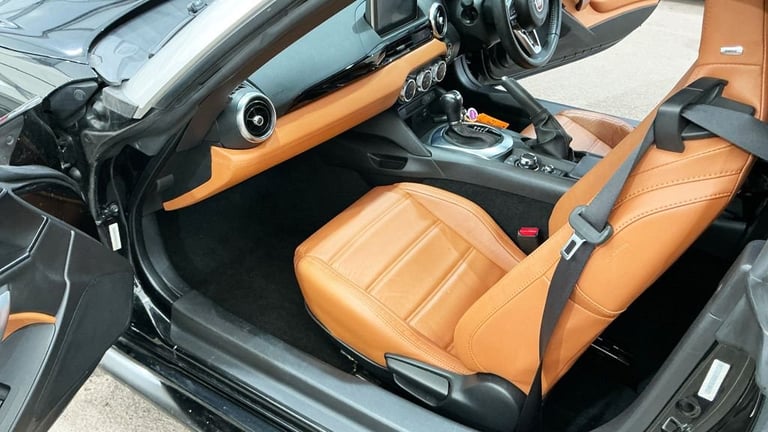 2017 Fiat 124 Spider 1.4 Multiair Lusso Plus 2dr Auto CONVERTIBLE PETROL Automatic