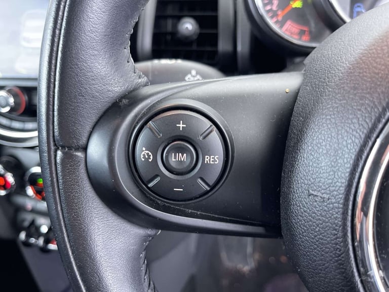 2015 MINI Hatch 1.2 One 3dr Hatchback Petrol Manual