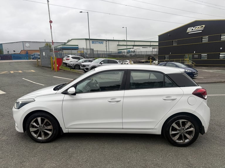 2015 HYUNDAI I20 SE CRDI HATCHBACK WHITE DIESEL