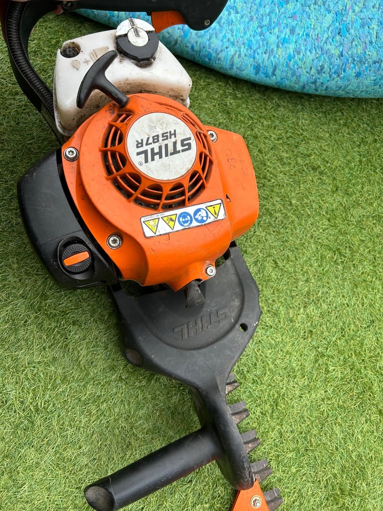 Stihl hs87R professional hedge cutter 