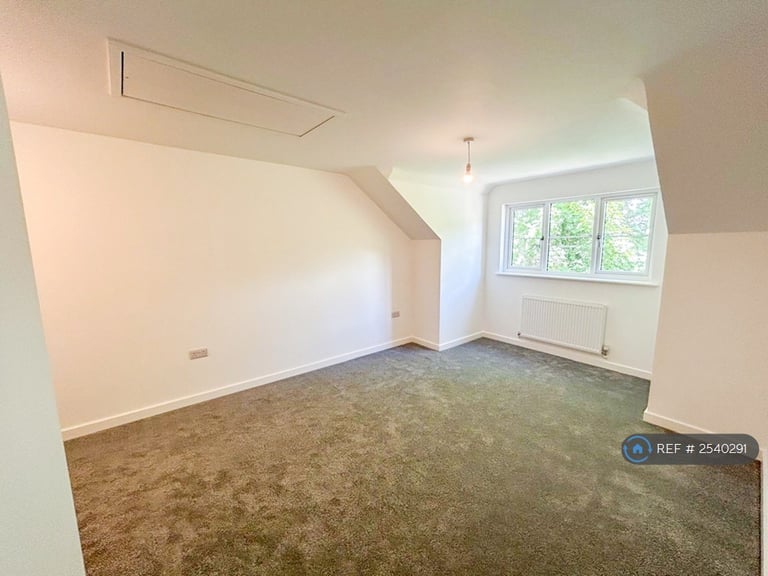 2 bedroom house in Hill Road, Sandford, Winscombe, BS25 (2 bed) (#2540291)