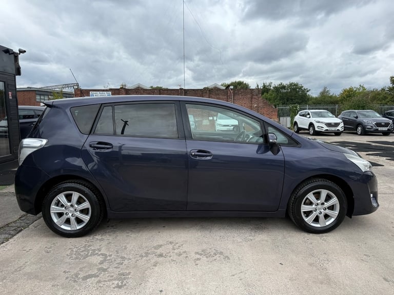 2015 Toyota Verso 1.6 V-matic Icon 5dr MPV Petrol Manual