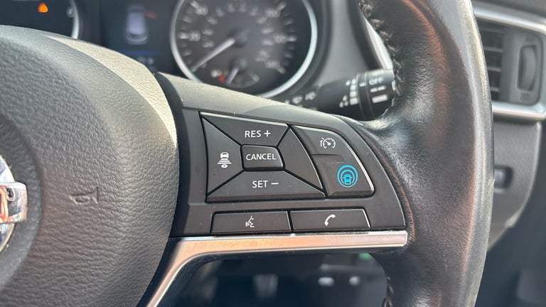 2019 Nissan Qashqai 1.3 DiG-T 160 Tekna 5dr DCT HATCHBACK PETROL Automatic