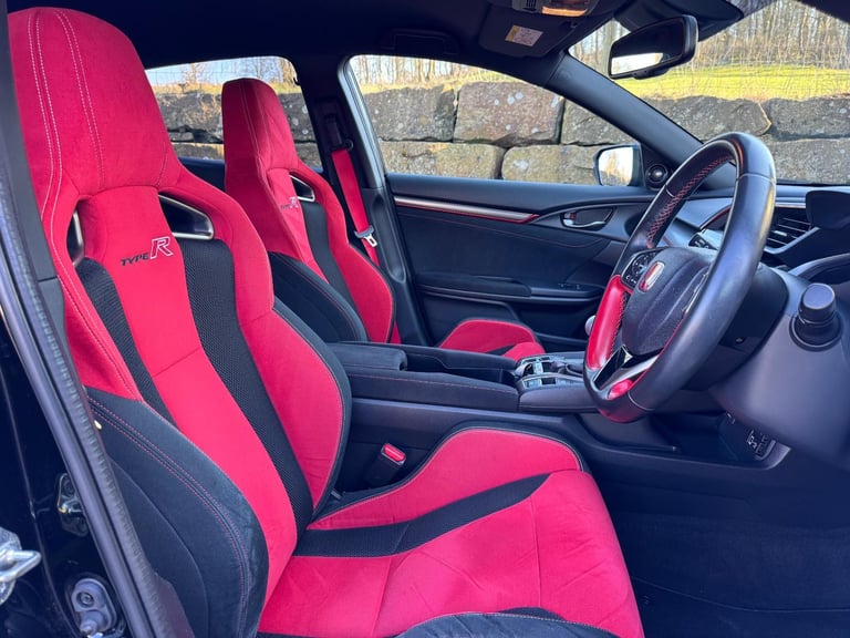 2018 (68) HONDA CIVIC 2.0 VTEC TYPE R GT 5DR MANUAL - 16,600 miles - 