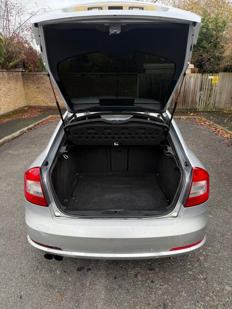 Skoda, OCTAVIA, Hatchback, 2010, Manual, 1968 (cc), 5 doors