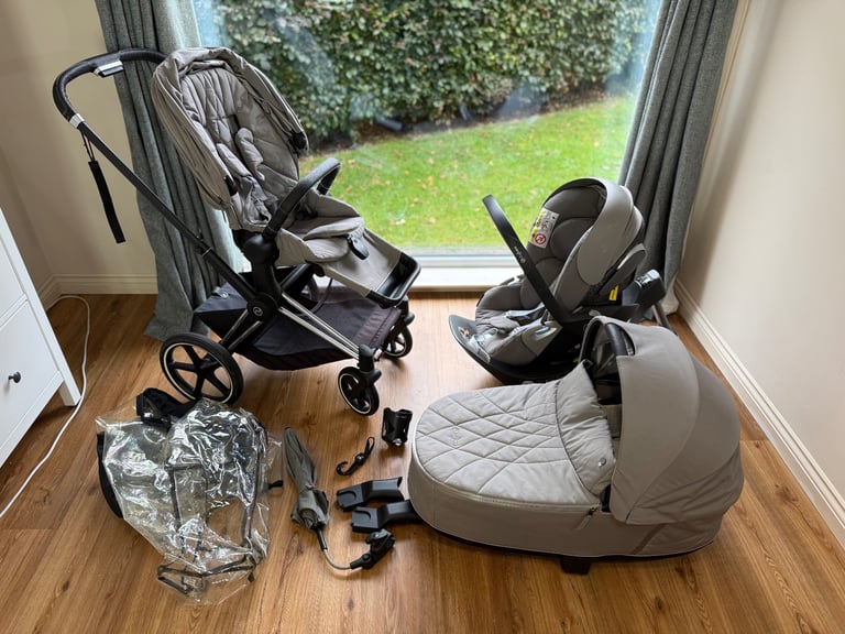Cybex Priam Pram travel system. 