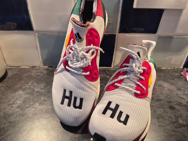 Adidas Trainers  ( Pharrell Williams  )