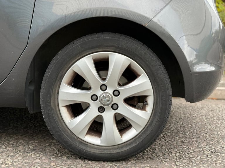 2012 Vauxhall Meriva 1.4T 16V SE 5dr MPV PETROL Manual