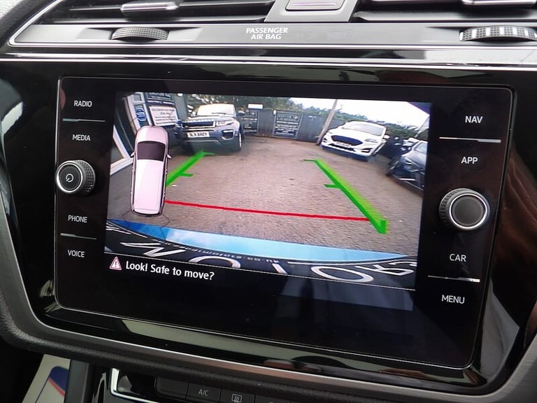 2018 Volkswagen Touran 2.0 TDI SE Family 5dr DSG MPV DIESEL Automatic
