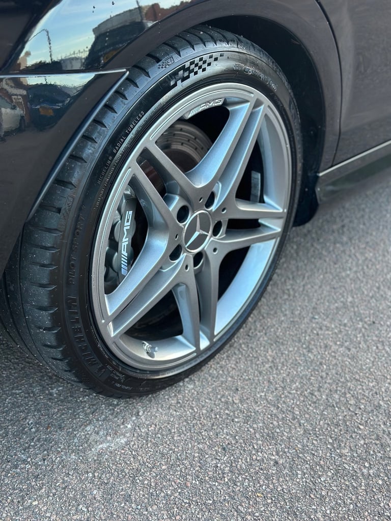 2012 Mercedes-Benz C-Class C63 6.3 V8 AMG Estate 5dr 