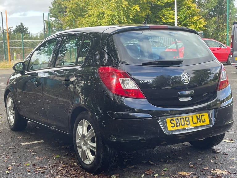 2009 Vauxhall Corsa 1.2i 16V Design 5dr HATCHBACK Petrol Manual