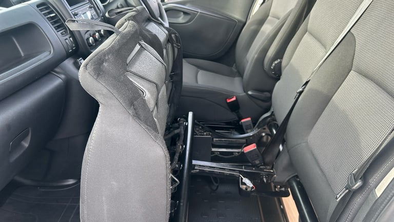 2021 Nissan NV300 30 L2 Diesel 2.0 dCi 120ps H1 Acenta Van Van Diesel Manual