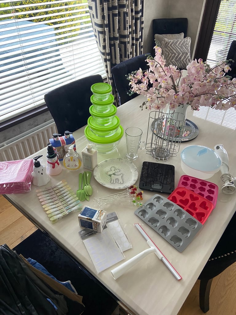 image for Box Of Mostly Kitchen Gadgets & Accessories - (Approx. 23 Pieces….See Description & All Photos) 