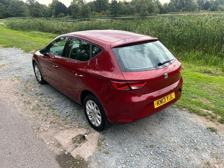 2013 SEAT Leon 1.6 TDI CR SE Euro 5 (s/s) 5dr HATCHBACK Diesel Manual