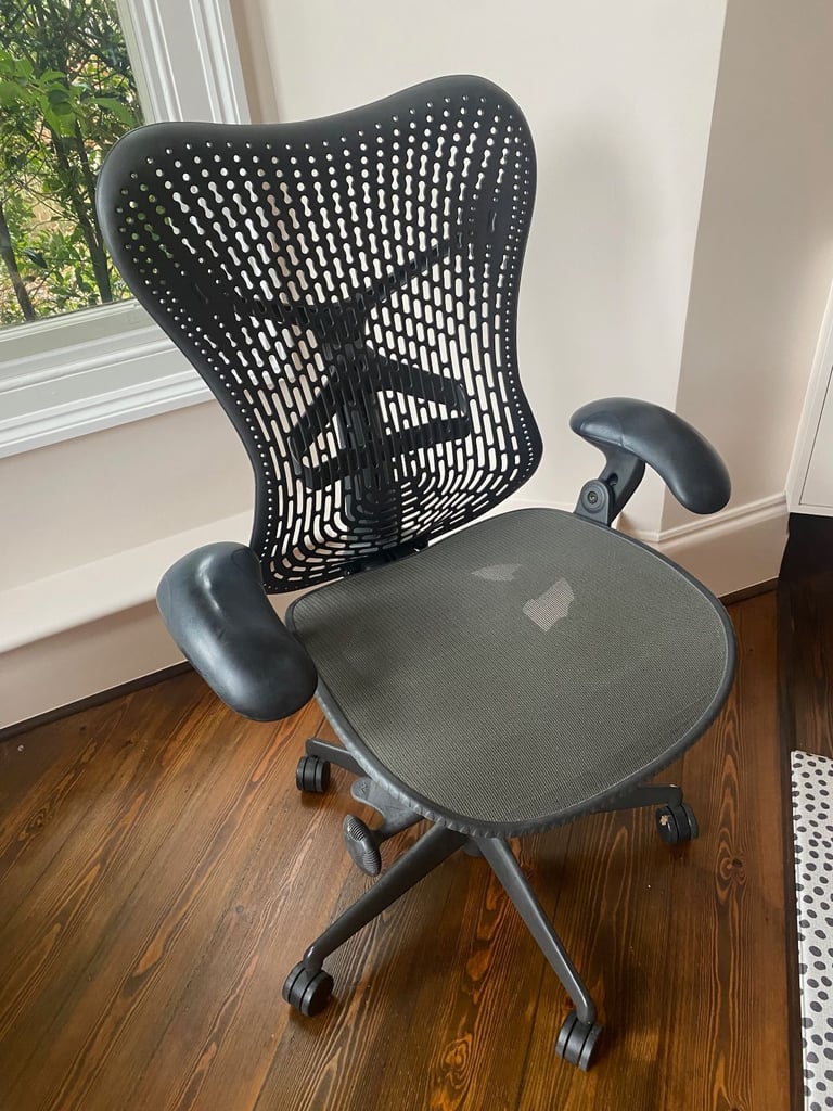 Herman Miller - Mirra 2 Graphite Butterfly Office Chair