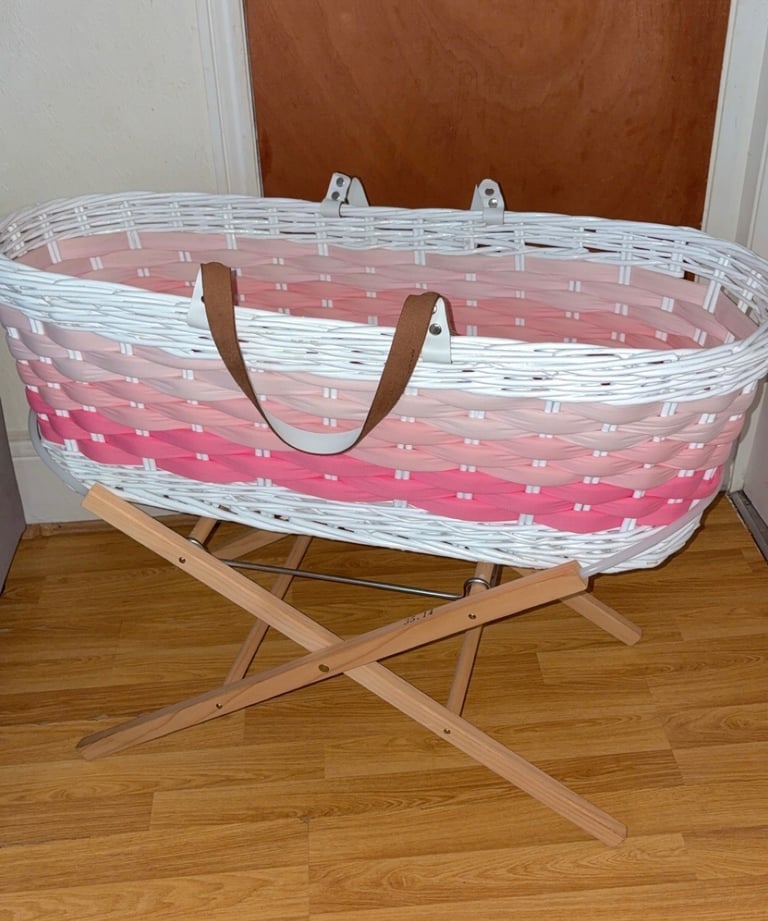 Baby Moses basket/Bassinet