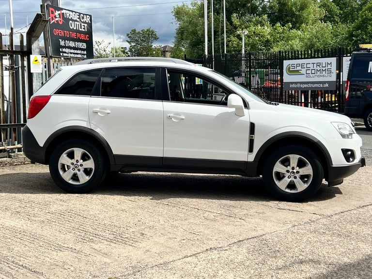 2013 Vauxhall Antara 2.4 Exclusiv 2WD Euro 5 5dr HATCHBACK Petrol Manual