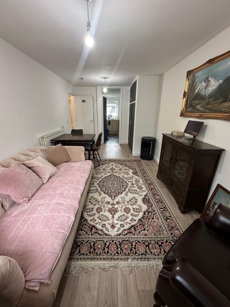 1 Bed Apartment Birmingham for London or Cambridge 