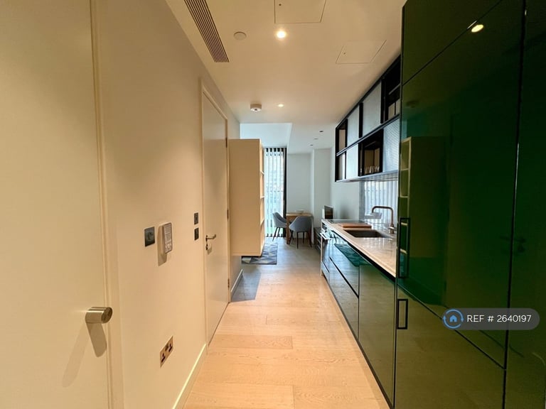 Studio flat in Ward's Place, London, E14 (#2640197)