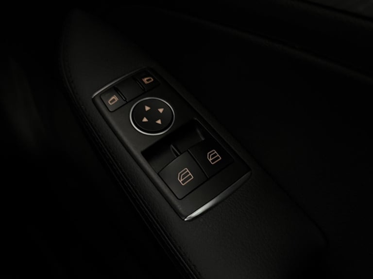 2018 Mercedes-Benz SLC SLC 200 AMG Line 2dr 9G-Tronic CONVERTIBLE PETROL Automatic