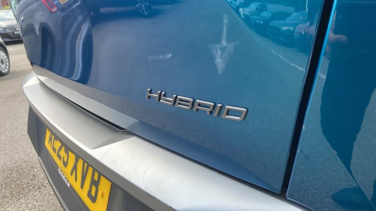 2025 Peugeot 3008 1.2 HYBRID GT SUV 5dr Petrol Hybrid e-DSC6 Euro 6 (s/s) (136 ps) SUV Hybrid Aut...