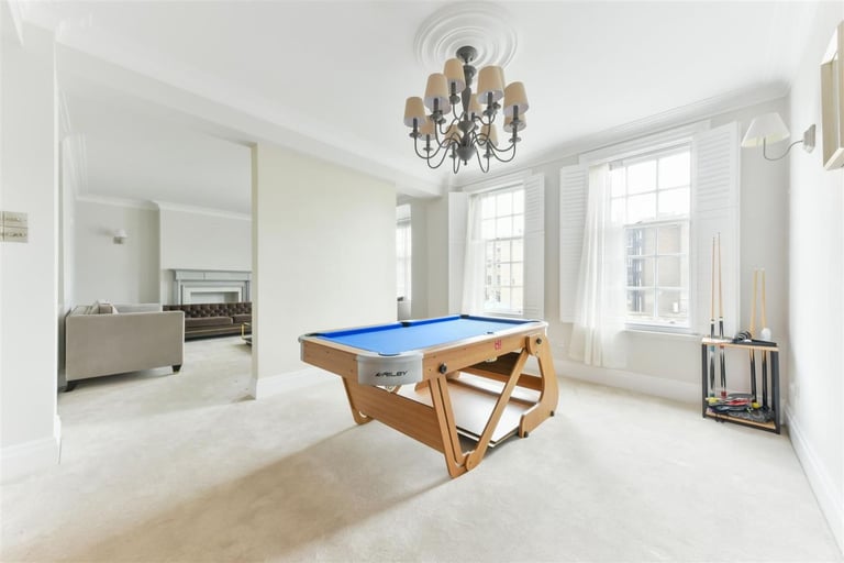 S-KEN LUXURIOUS 3DOUBLE BEDROOM+3BATHROOMS 2RECEP ROOMS CAN HOUSE MAX8PERONSSONSRTERAGE+GARDEN