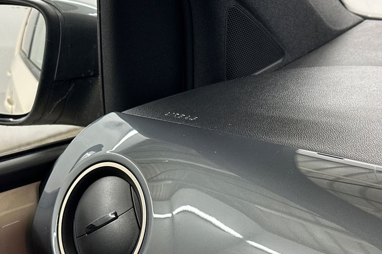 2017 SEAT Mii 64389 Hatchback Petrol Manual