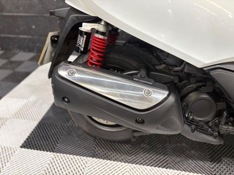 2016 66 HONDA FORZA 300 FINANCE SPECIALISTS APPLY NOW