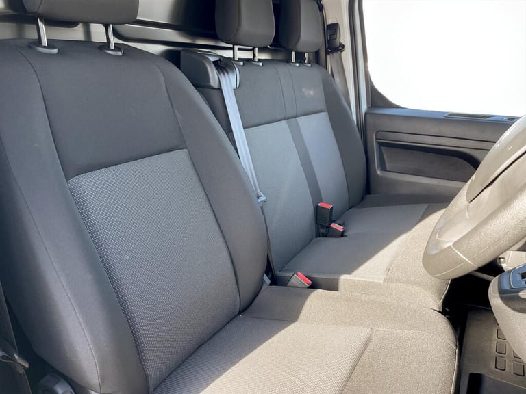 2024 Peugeot e-Expert e 1000 75kWh Professional Premium + Standard Panel Van Auto MWB 6dr (7kW Ch...