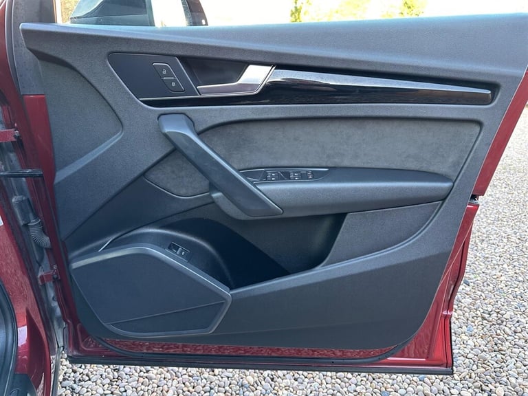 2019 Audi Q5 2.0 TDI 40 Black Edition S Tronic quattro Euro 6 (s/s) 5dr SUV Diesel Automatic