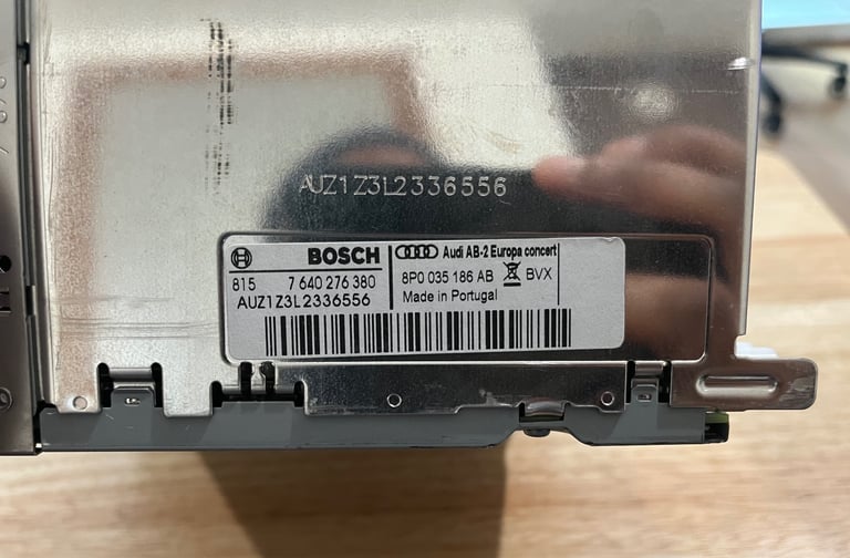 AUDI A3 2007 BOSCH CAR SETERO CD PLAYER 8P0035186G