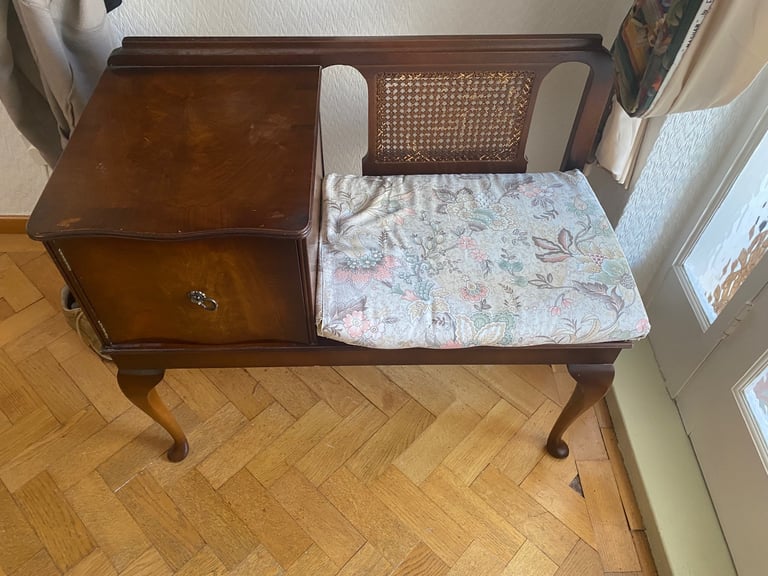 Telephone-table-with-seat Gumtree