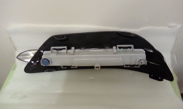 BRAND NEW MERCEDES BENZ  DAYTIME RUNNING LIGHT