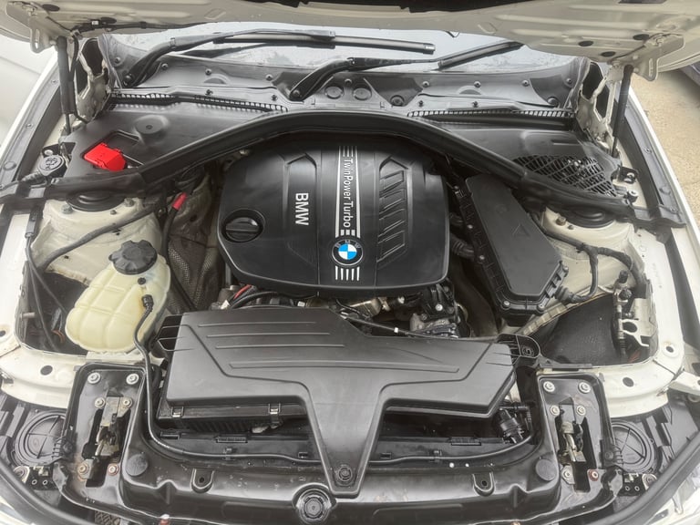 BMW, 3 SERIES, Saloon, 2014, Manual, 1995 (cc), 4 doors