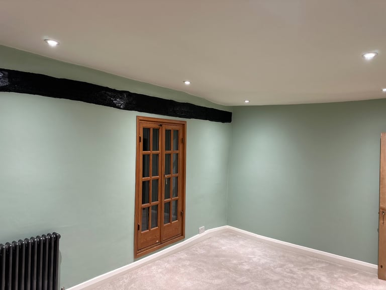 Laminate Herringbone Vinyl LVT Flooring Furniture Assembly Paint Wallpaper Wall Panelling 