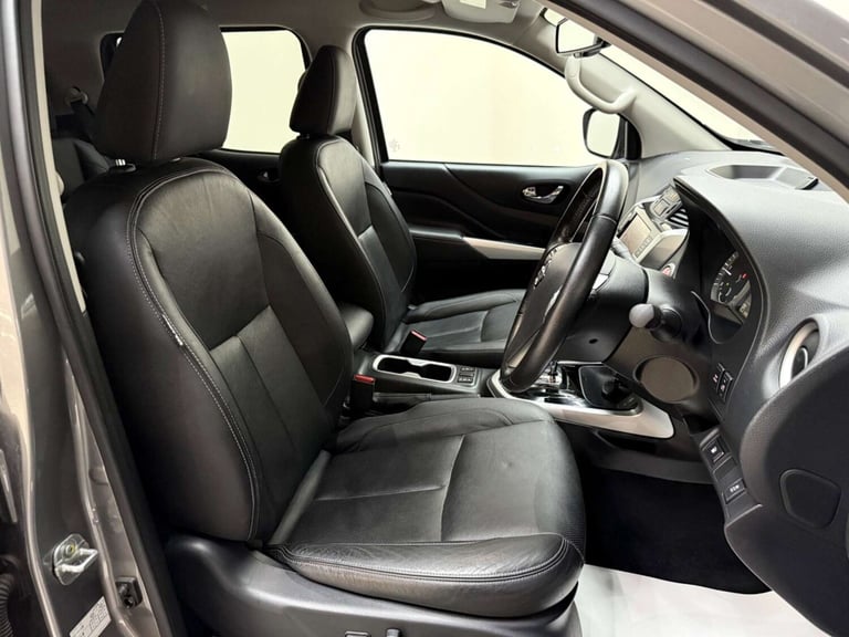 2020 Nissan Navara Double Cab Pick Up Tekna 2.3dCi 190 TT 4WD Auto PICK UP DIESEL Automatic