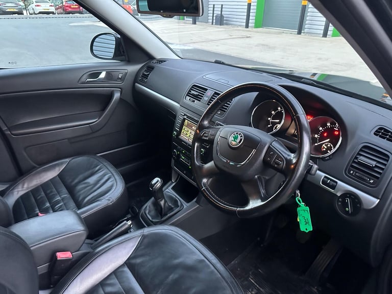 2011 Skoda Yeti 1.8 TSI Elegance 4WD Euro 5 5dr HATCHBACK Petrol Manual