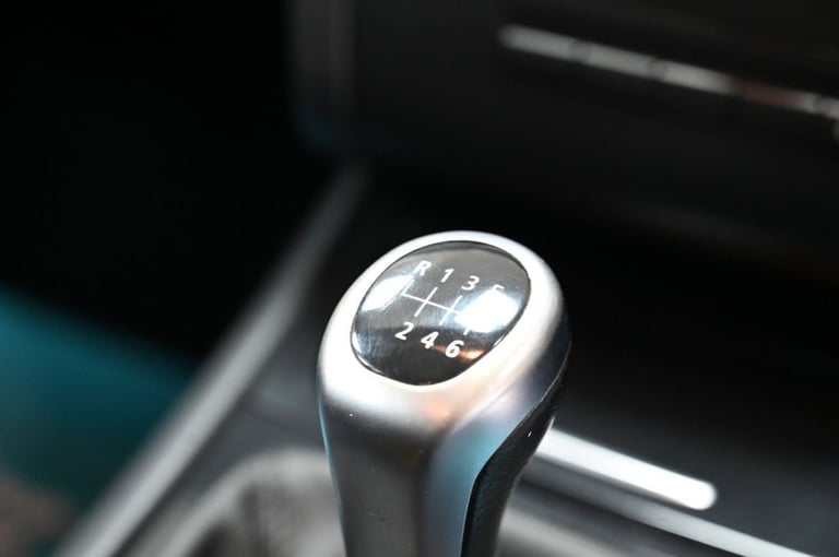 2010 BMW 1 Series 116i [2.0] Sport 5dr HATCHBACK PETROL Manual