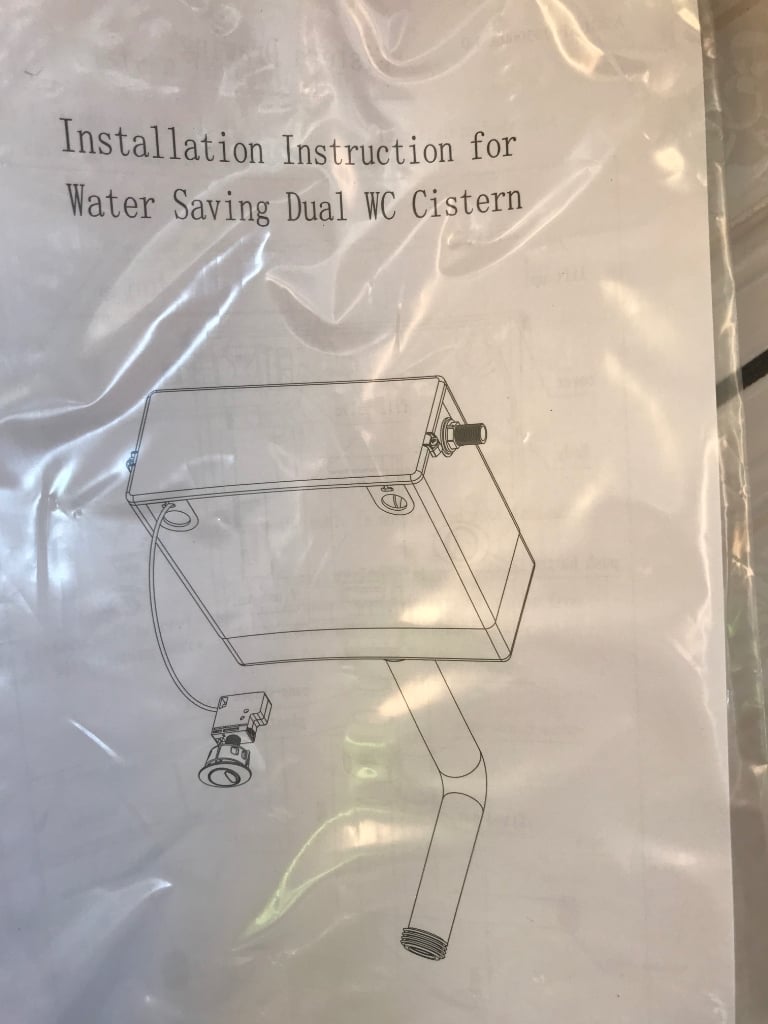 Toilet cistern concealed new