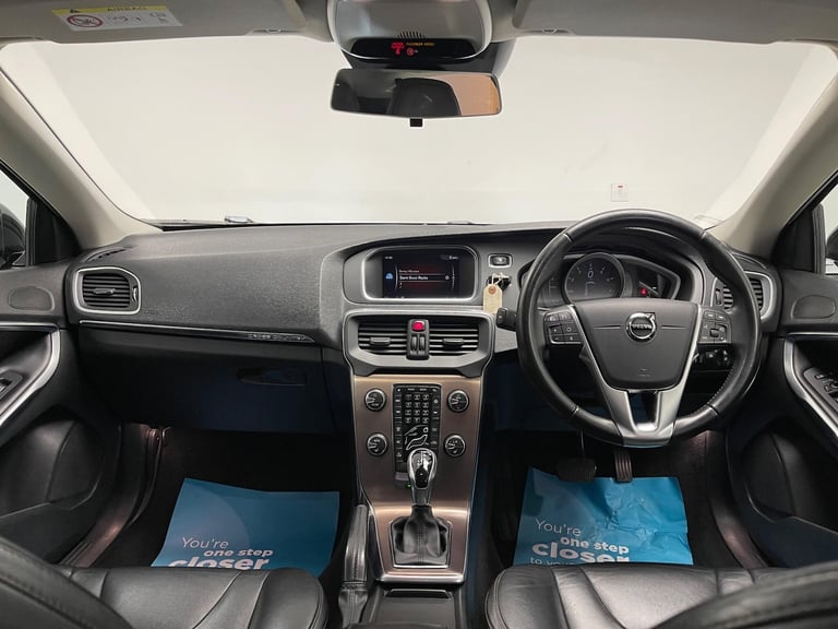2017 Volvo V40 Cross Country 1.5 T3 Pro Auto Euro 6 (s/s) 5dr HATCHBACK Petrol Automatic