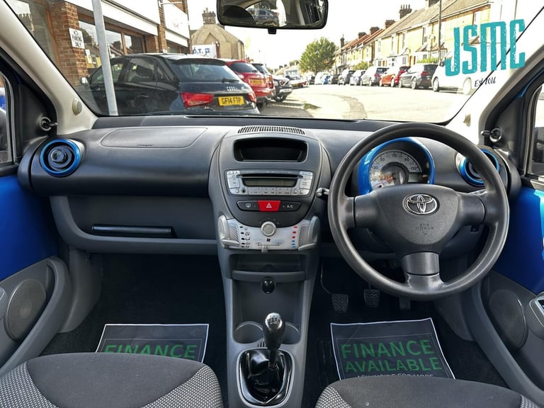 2010 Toyota AYGO 1.0 VVT-i Blue Hatchback 3dr Petrol Manual Euro 4 (67 bhp) Hatchback Petrol Manual