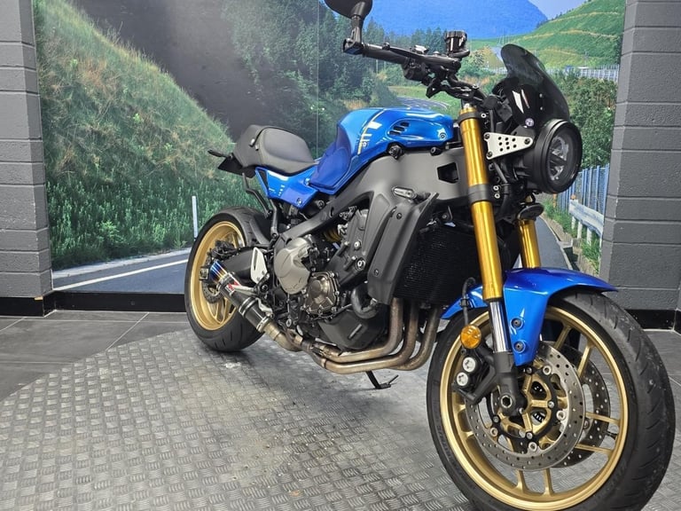 YAMAHA XSR 900